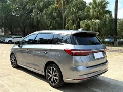 2022 BYD Song Max DM-i PHEV 105km Flagship — фото 4