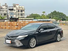 2021 Toyota Camry 2.5G Luxury, чёрный — фото 1