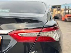 2021 Toyota Camry 2.5G Luxury, чёрный — фото 5