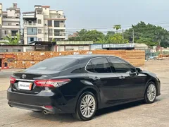 2021 Toyota Camry 2.5G Luxury, чёрный — фото 9