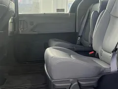 2023 Toyota Sienna 2.5L Hybrid Luxury, белый — фото 5