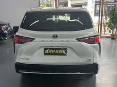 2023 Toyota Sienna 2.5L Hybrid Luxury, белый — фото 13