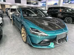 2025 Xiaomi SU7 Ultra Ultra, зелёный — фото 4