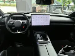 2025 Xiaomi SU7 Ultra Ultra, зелёный — фото 10
