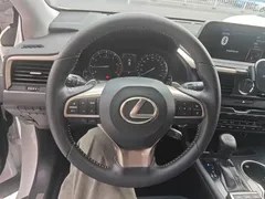 2020 Lexus RX 300 2WD Elite, белый — фото 11