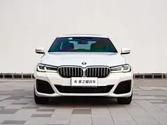 2022 BMW 5 Series 525Li M Sport Package, белый — фото 7