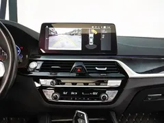 2022 BMW 5 Series 525Li M Sport Package, белый — фото 16