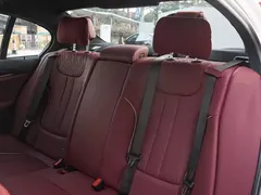 2022 BMW 5 Series 525Li M Sport Package, белый — фото 17