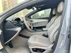 2025 BYD Han PHEV 125km Comfort — фото 4