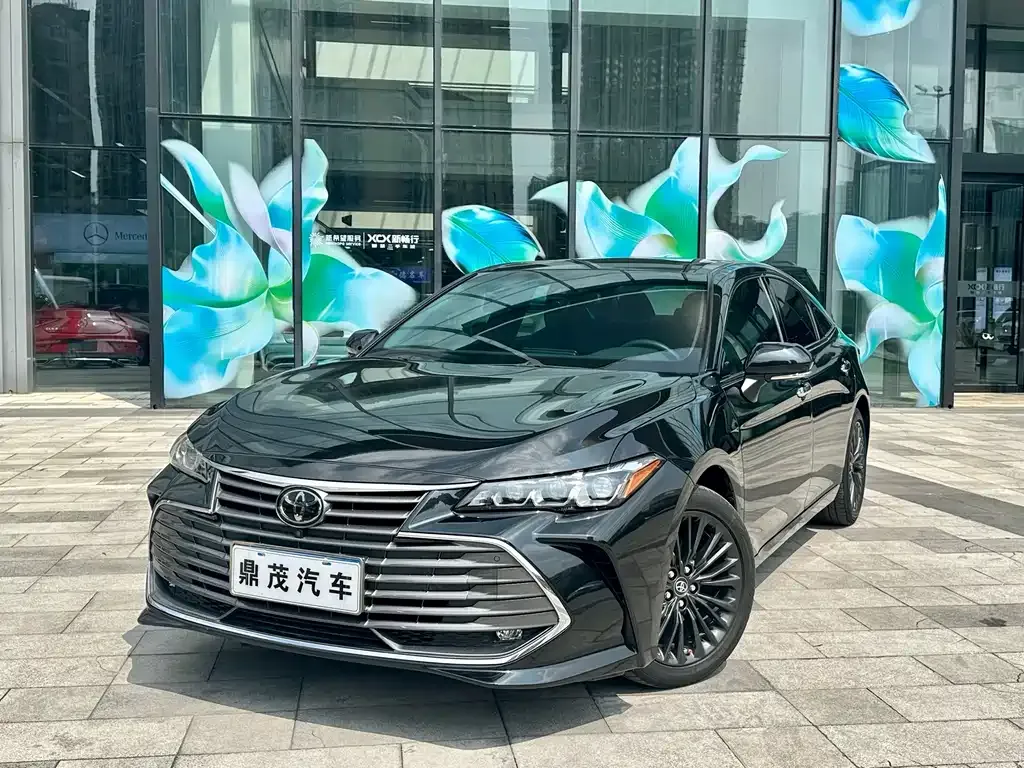 2019 Toyota Avalon 2.0L XLE Premium