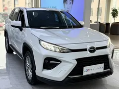 2022 Toyota Wildlander 2.0L CVT 2WD Luxury Plus, белый — фото 3