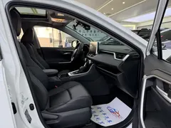 2022 Toyota Wildlander 2.0L CVT 2WD Luxury Plus, белый — фото 6