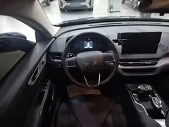 2024 Hongqi E-QM5 EV 610km Plus, чёрный — фото 11
