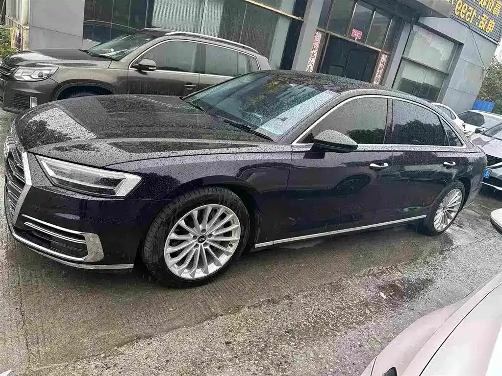 2021 Audi A8L 50 TFSI quattro Comfort