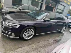 2021 Audi A8L 50 TFSI quattro Comfort, чёрный — фото 1