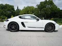 2022 Porsche 718 Cayman T 2.0T, белый — фото 13