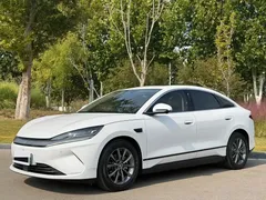 2025 BYD Qin L EV 545km Superior, белый — фото 1