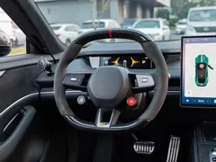 2025 Xiaomi SU7 Ultra Ultra, зелёный — фото 5