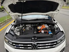 2021 Volkswagen Tiguan L 430PHEV Flagship, белый — фото 17
