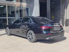 2022 Mercedes-Benz E-Class E 350 e L PHEV Sedan, чёрный — фото 7