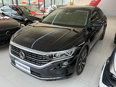 2022 Volkswagen Passat 330TSI Luxury