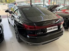 2022 Volkswagen Passat 330TSI Luxury, чёрный — фото 11