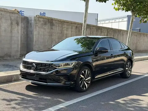2022 Volkswagen Passat 330TSI Luxury