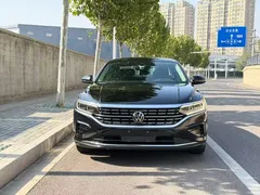 2022 Volkswagen Passat 330TSI Luxury, чёрный — фото 10