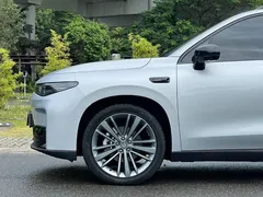 2024 Leapmotor C16 EREV 200 Premium — фото 5