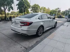 2022 Honda Accord 260TURBO Luxury, белый — фото 8