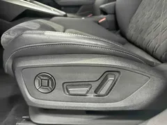 2022 Audi A3 Sportback 35 TFSI Luxury Sport, белый — фото 10