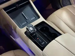 2024 Aito M7 1.5T Smart Driving 4WD Ultra 5-seat, чёрный — фото 16