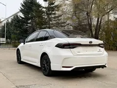 2021 Toyota Corolla TNGA 1.5L CVT GR Sport, белый — фото 7