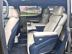 2024 Zeekr 009 6-Seat Executive 4WD 108kWh, чёрный — фото 7
