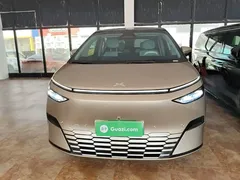 2024 Xpeng X9 702 Ultra Long Range Pro — фото 3