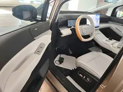 2024 Xpeng X9 702 Ultra Long Range Pro — фото 16