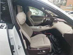 2025 Xiaomi YU7 4WD Pro, белый — фото 25