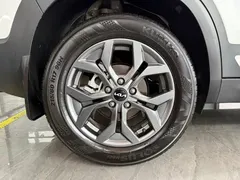 2023 Kia Seltos 1.5L CVT Luxury, белый — фото 27