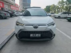 2022 Toyota Frontlander 2.0L CVT Luxury, белый — фото 2