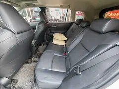 2022 Toyota Frontlander 2.0L CVT Luxury, белый — фото 6