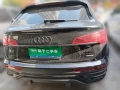 2022 Audi Q5L Sportback 40 TFSI Luxury, чёрный — фото 3