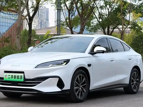 2025 BYD Seal 06 DM-i PHEV Smart Driving 120KM Prestige