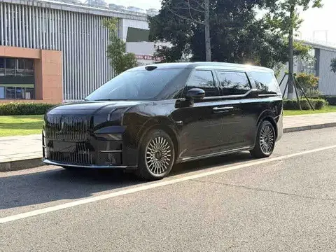 2024 Zeekr 009 7-seat 4WD 108kWh