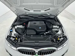 2022 BMW 3 Series 320Li M Sport Package, белый — фото 16