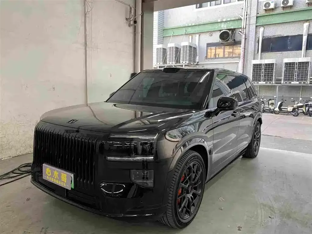 2025 Zeekr 9X Black Edition 70kWh 6-seat