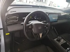 2024 BYD Qin L PHEV 80km Leading, синий — фото 10