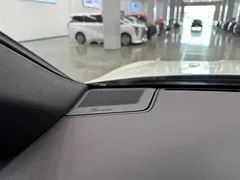 2022 Porsche Cayenne E-Hybrid 2.0T PHEV Platinum, белый — фото 13