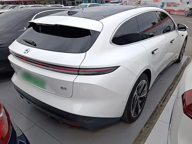 2024 Nio ET5T 75kWh Touring