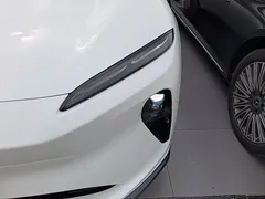 2024 Nio ET5T 75kWh Touring, белый — фото 24