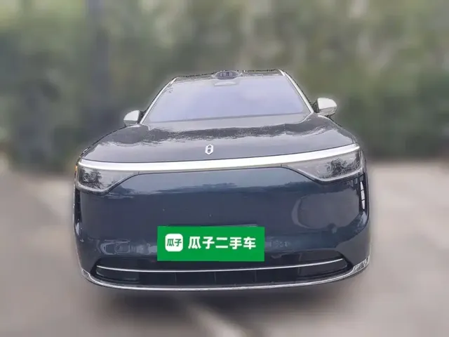 2025 Aito M8 EREV Max+ 53.4kWh 5-Seat 192-Line LiDAR
